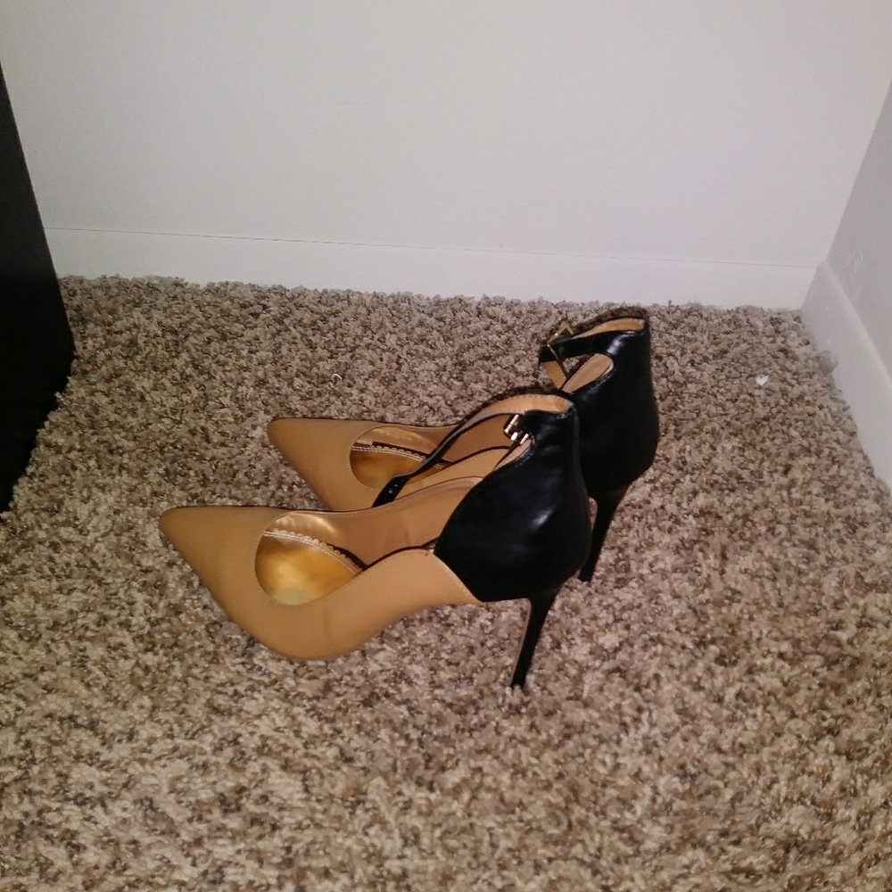 Tan & Black Heeled shoes